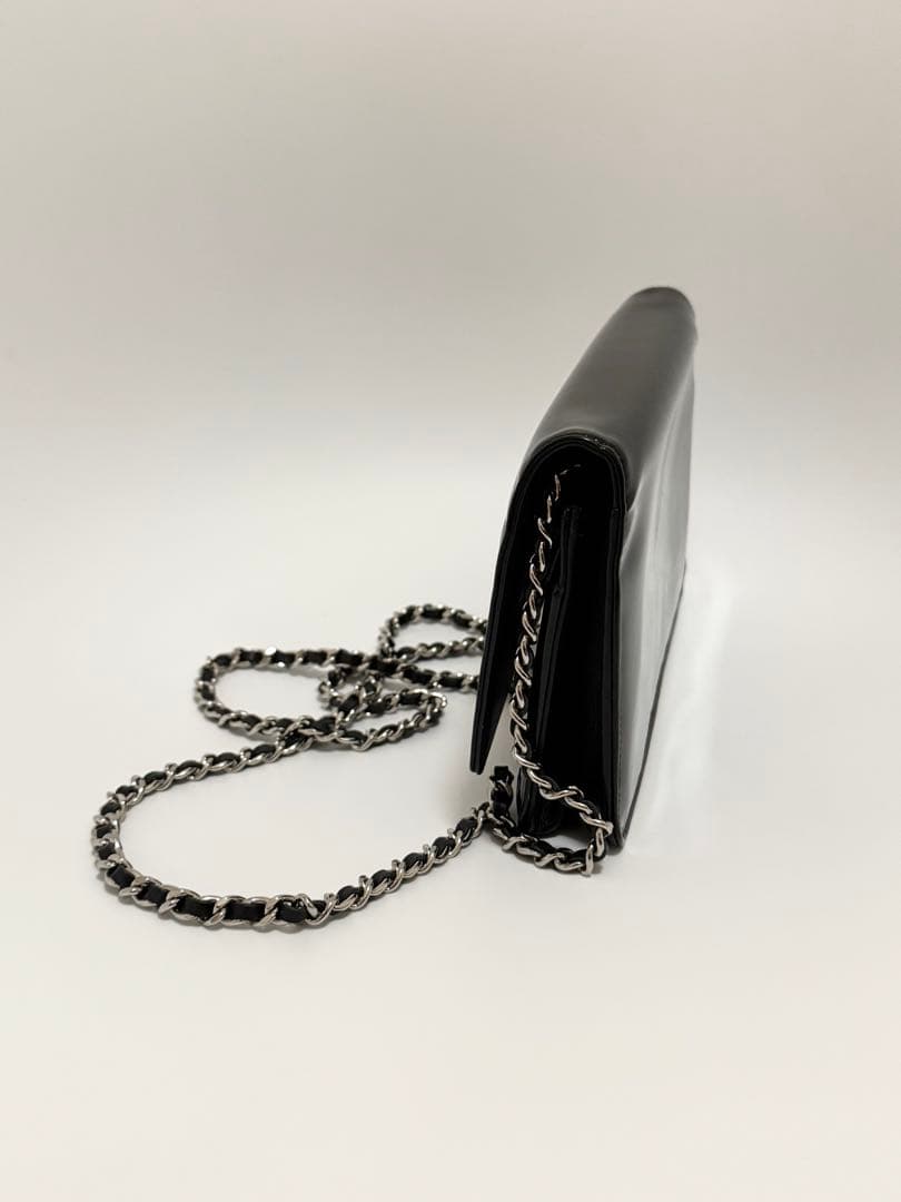 美品 CHANEL シャネル　パテント　エナメル　チェーンウォレット バッグ