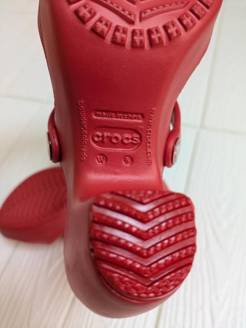 未使用 [クロックス] crocs サイプラスサンダル　ヒールサンダル 廃盤品