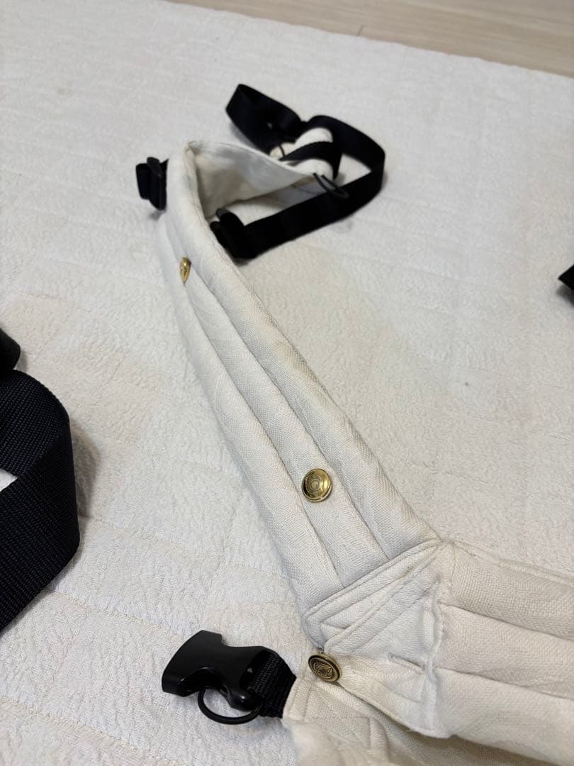 【翌日発送可】アーティポッペ　artipoppe 抱っこ紐