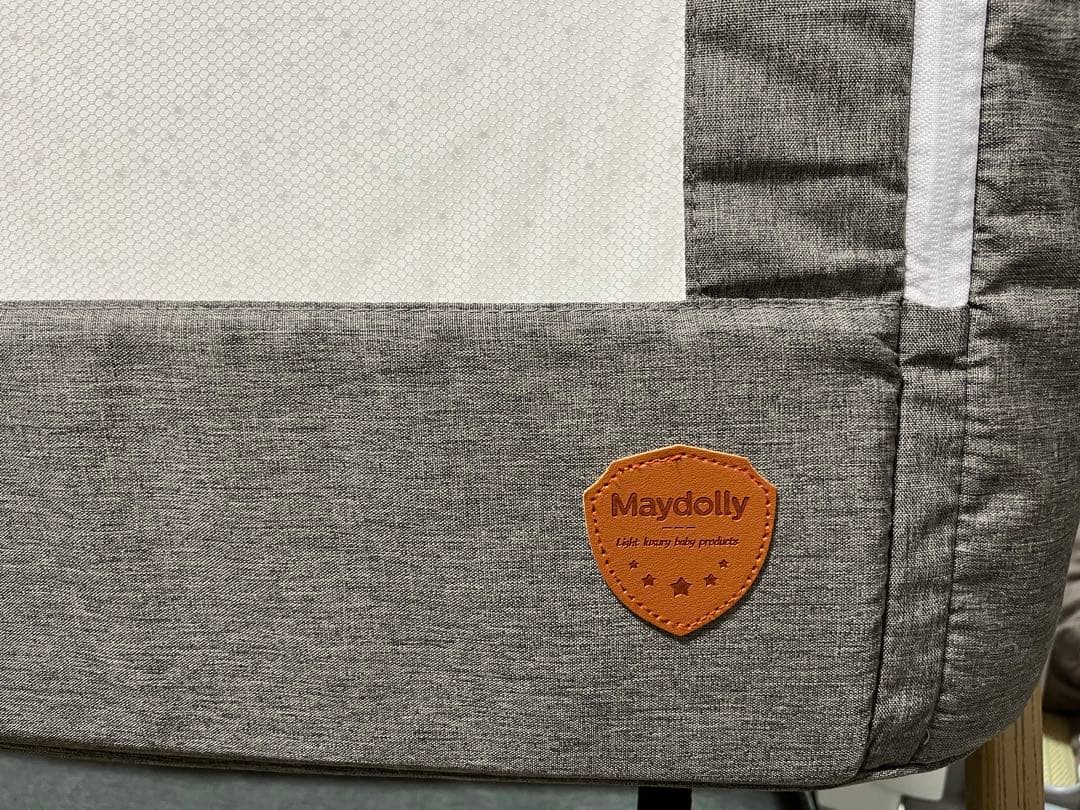 美品 可動式 折り畳みベビーベッド