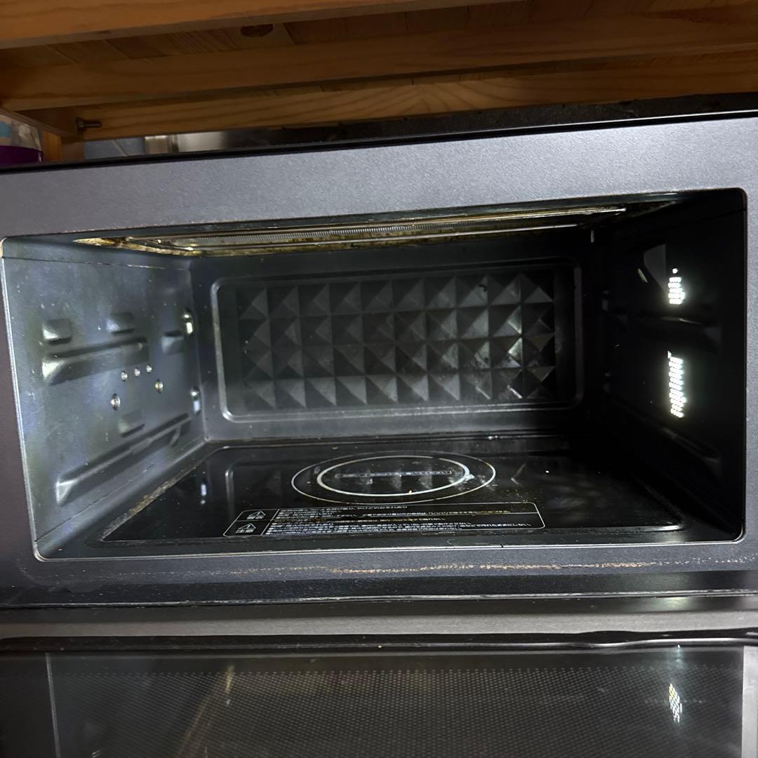 アイリスオーヤマ　黒のオーブンレンジ