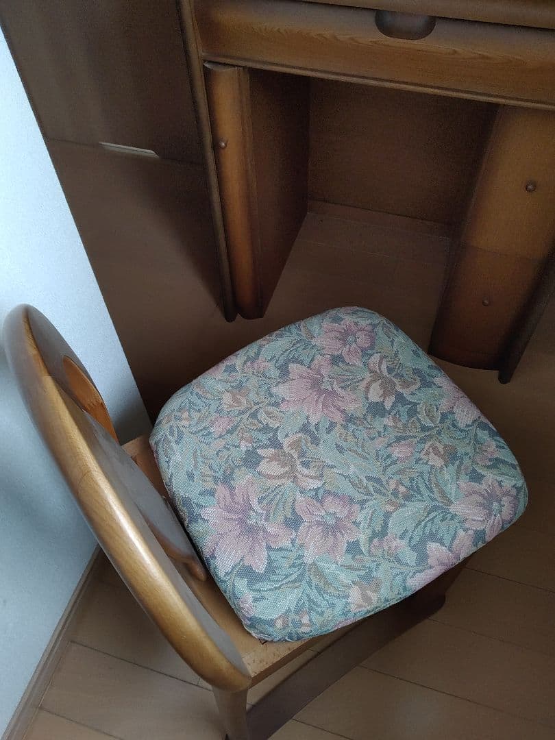 アンティーク鏡付きドレッサー(コンパクト)