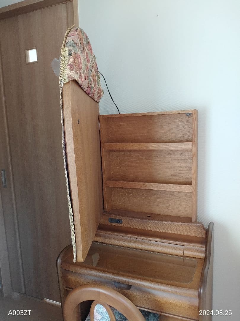 アンティーク鏡付きドレッサー(コンパクト)