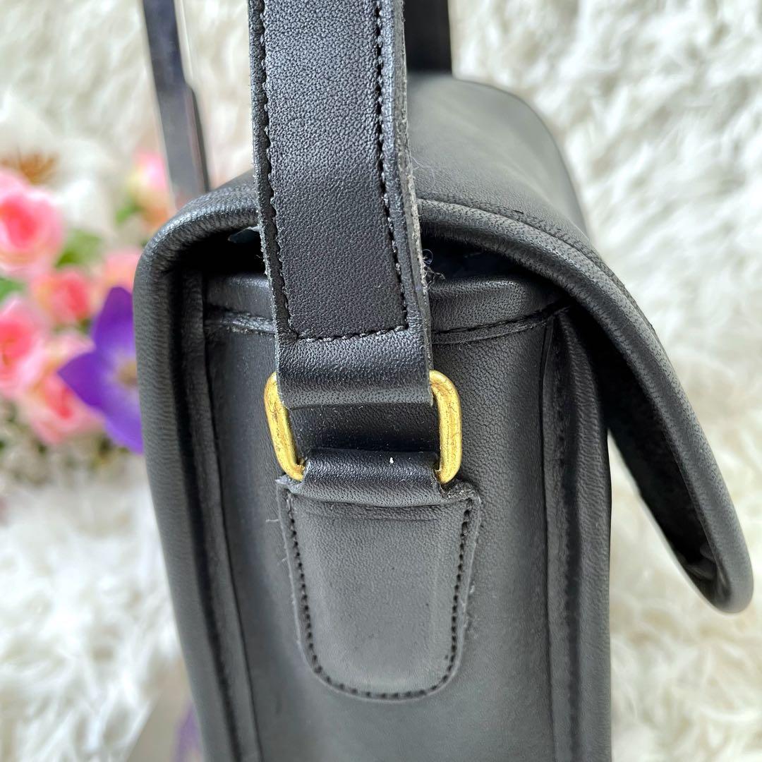 COACHオールドコーチ ブラックレザーショルダーバッグ ターンロックUSA製