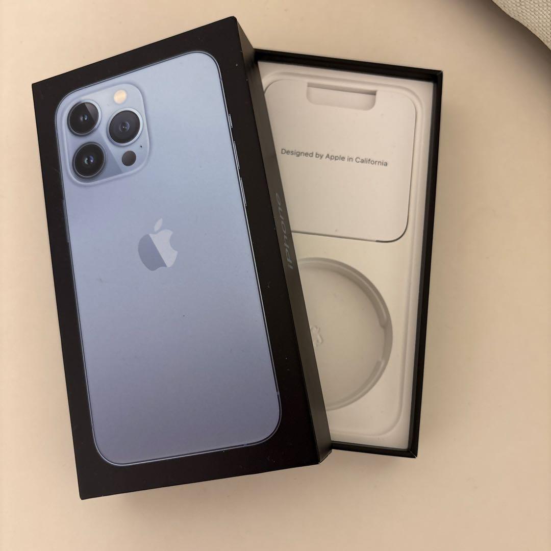 Apple iPhone 13 Pro シルバー 本体 iFaceケース付き