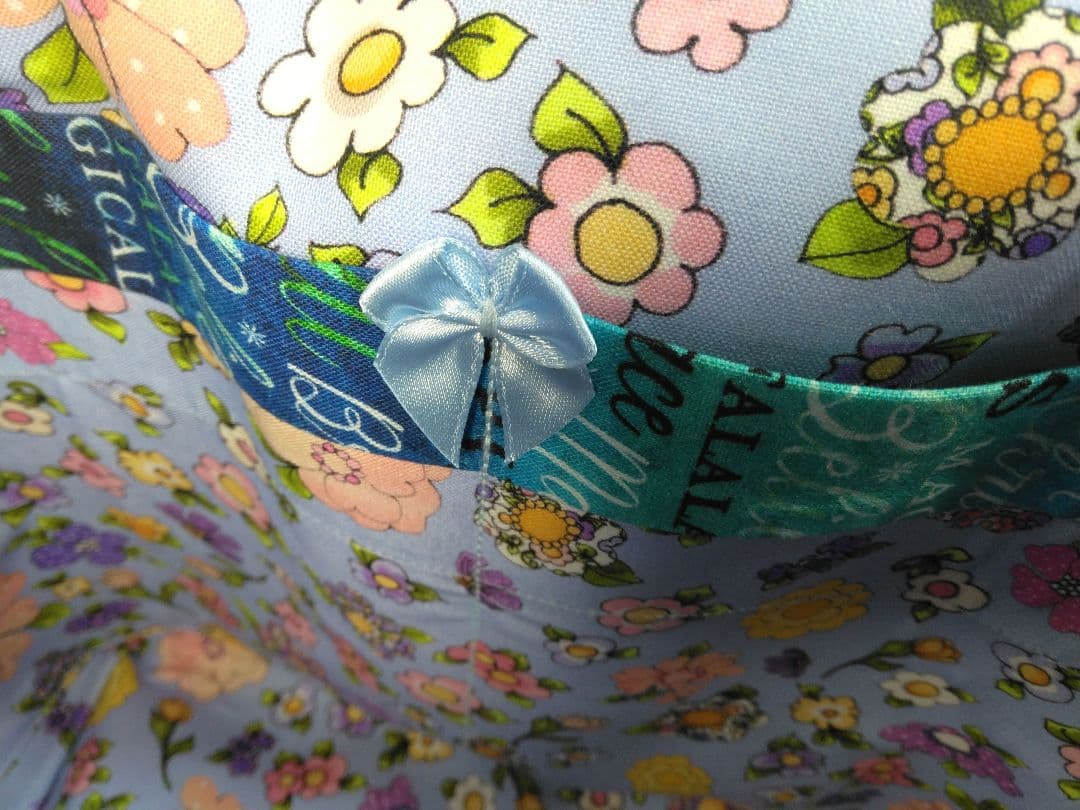 専用　最終お値下げ＊刺繍付ワイヤー口バッグ＊ロラライハリス