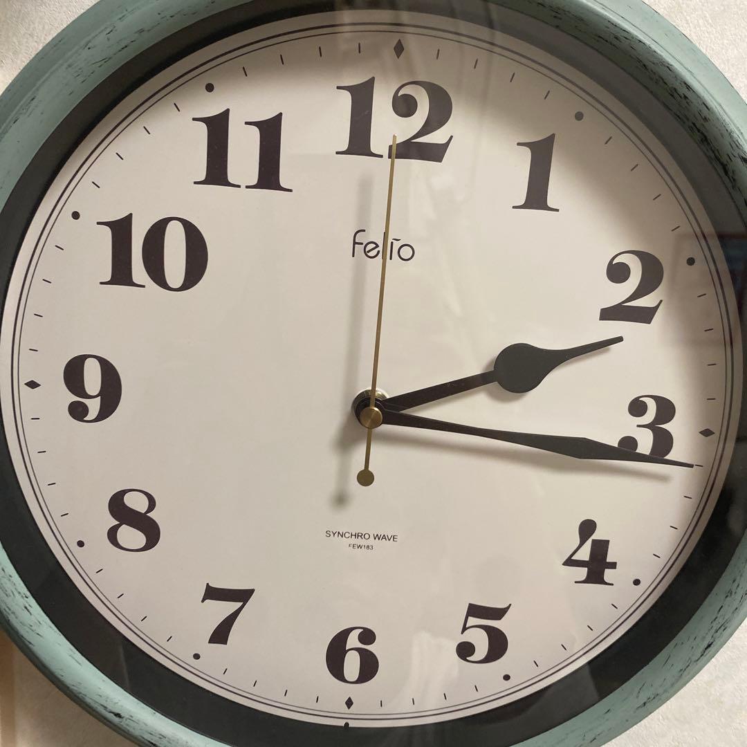 いつも優しく見守ってくれてる母なる摩天楼その名も掛け時計