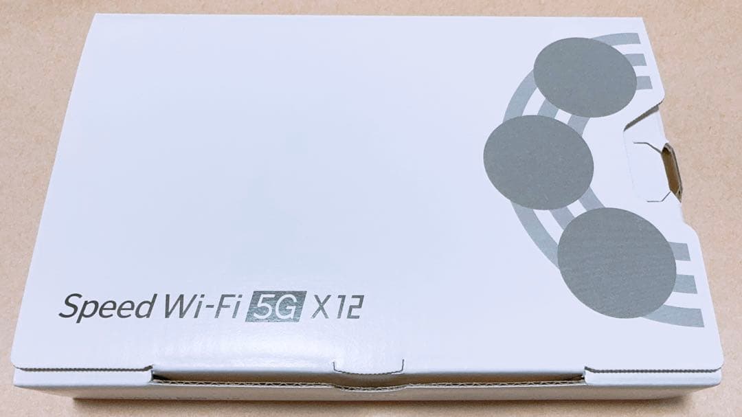 Speed Wi-Fi 5G X12 モバイルルーター、クレードル付き