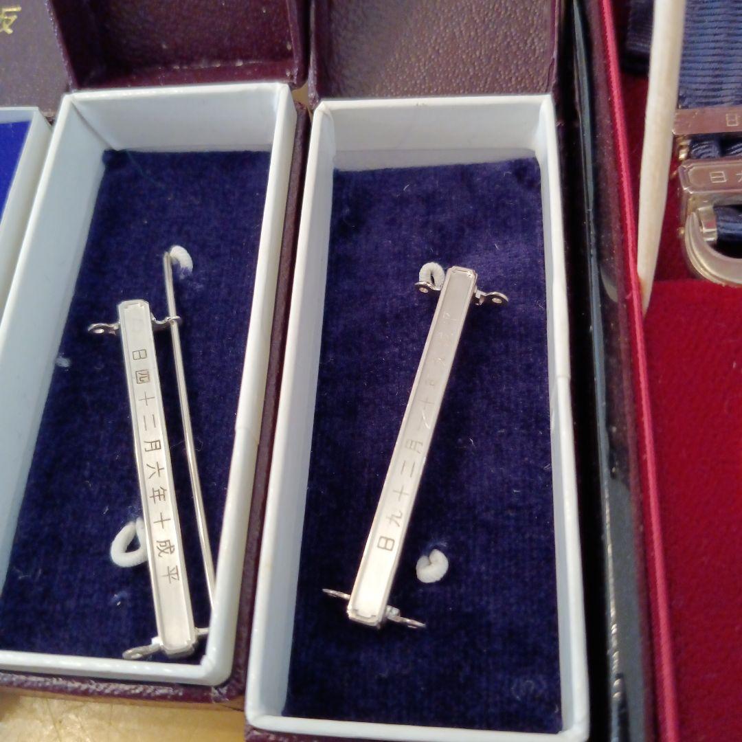 【激レア 極美品】紺綬褒章 追加飾版 4個付き 褒章 勲章 徽章