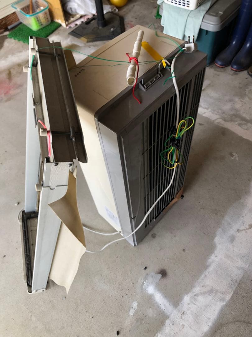 Haier 窓用エアコン。説明読んで 下さい。価格希望ありますか？リモコンあり