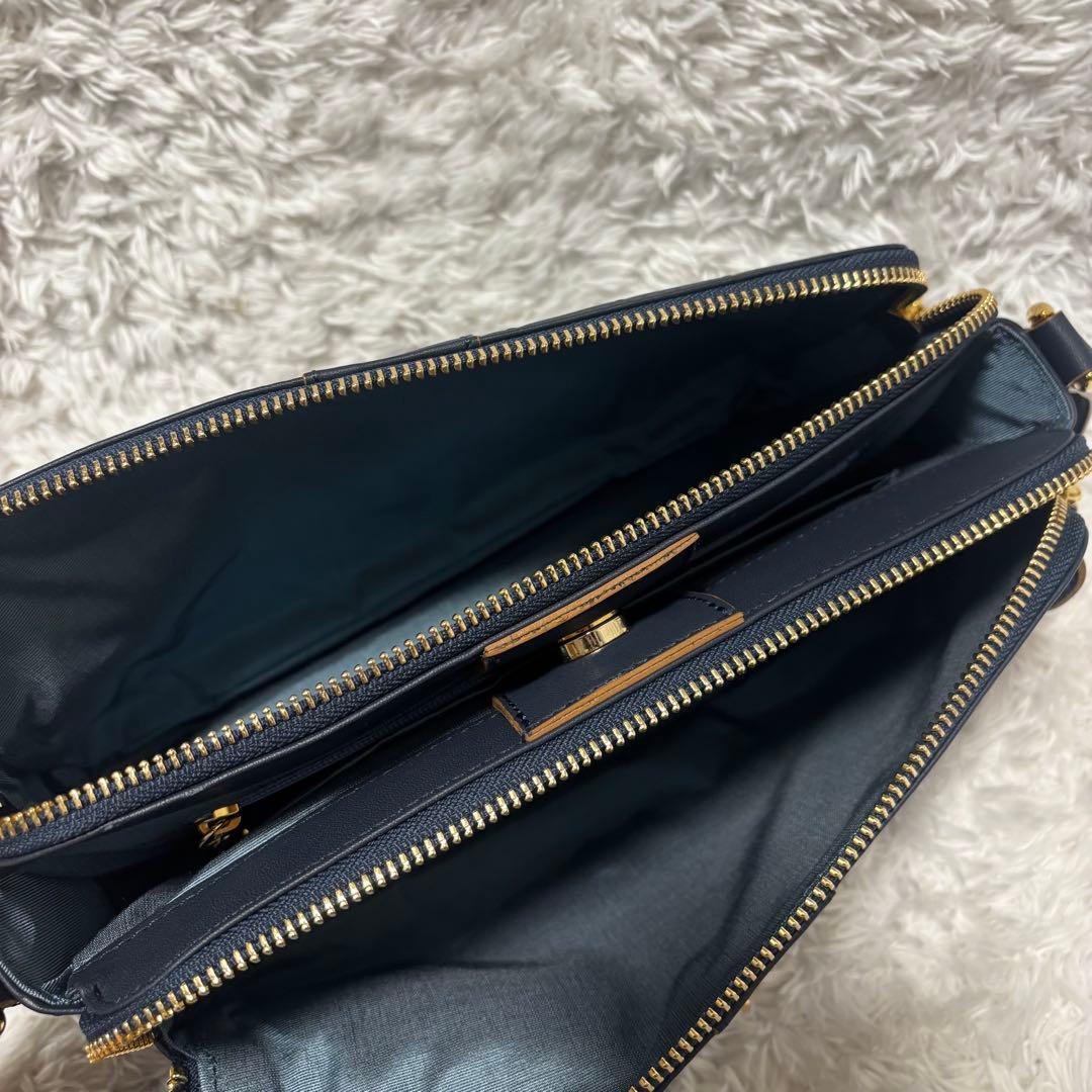 極美品 ロベルタディカメリーノ ミヌエット ショルダーバッグ グレースネイビー