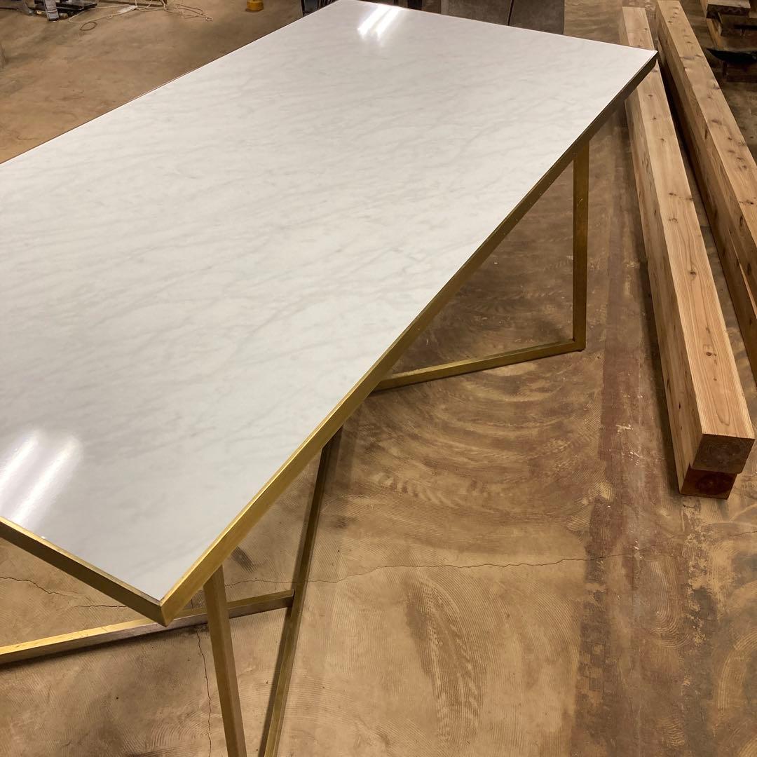 【送料込み】アンティーク　大理石風テーブル　ゴールドフレーム　店舗什器