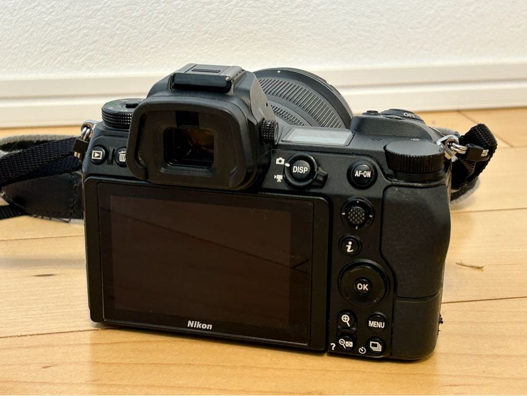 Nikon Z 6 ミラーレス一眼カメラ　24-70レンズキット