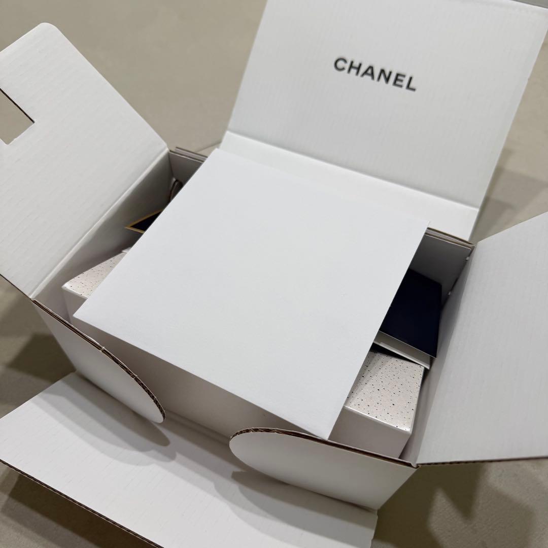 【ギフト】 CHANEL ル ルージュ デュオ ウルトラ トゥニュ186 新品