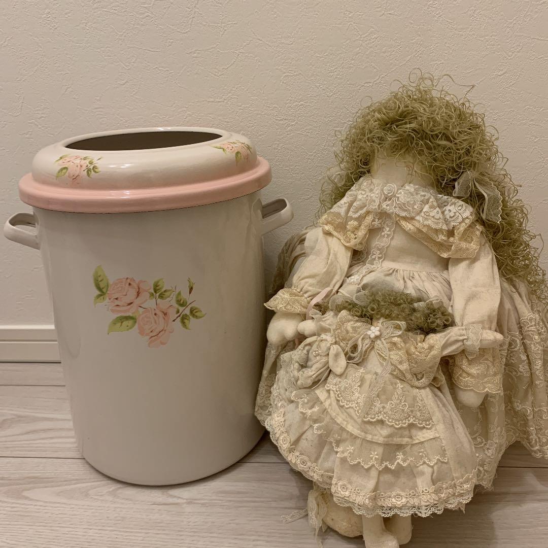 イマン ダイアナローズ　トラッシュカン