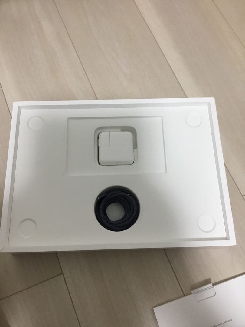 【美品】MacBookAir M2メモリ8GB ストレージ256GB 2022