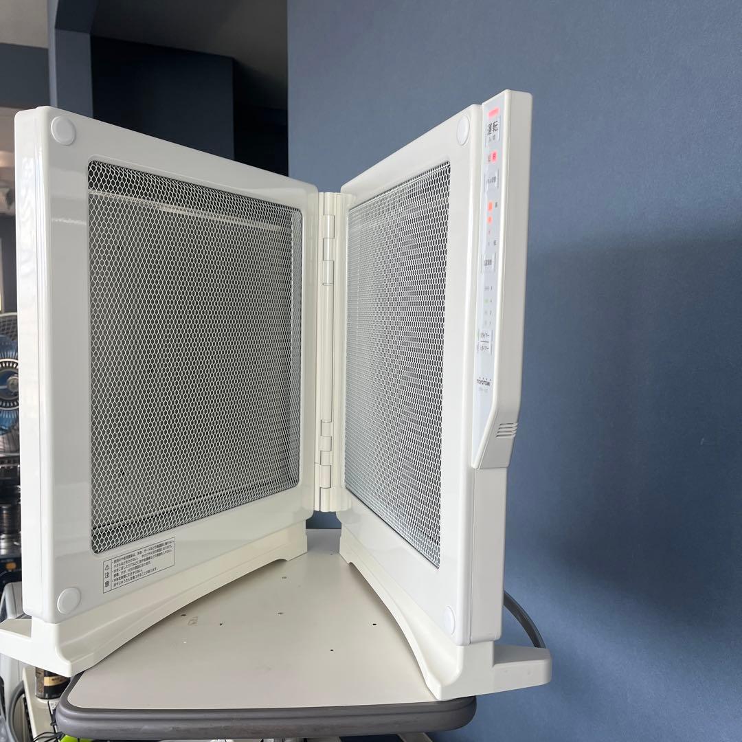美品 トヨトミ 遠赤外線 パネルヒーター DeuxR POELE EPH-122