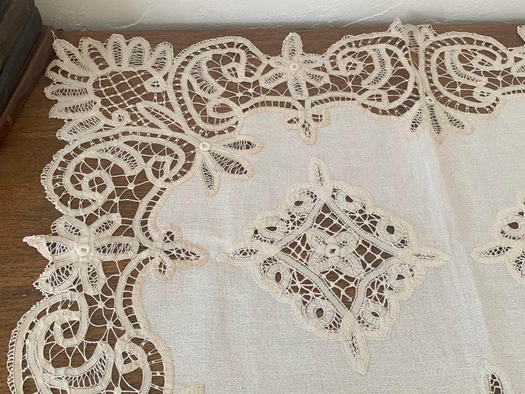 iori バテンレース　テーブルクロス　ハンドワーク　蚤の市