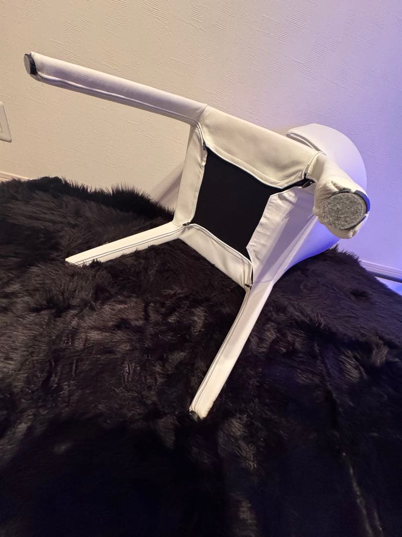 Cassina カッシーナ 367 HOLA オラ本革 ①