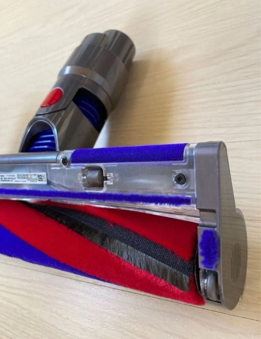 ダイソン掃除機　v8 slim ソフトローラークリーナーヘッド　美品