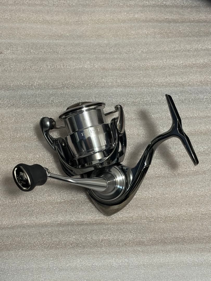 リール 22EXIST LT2000S-H