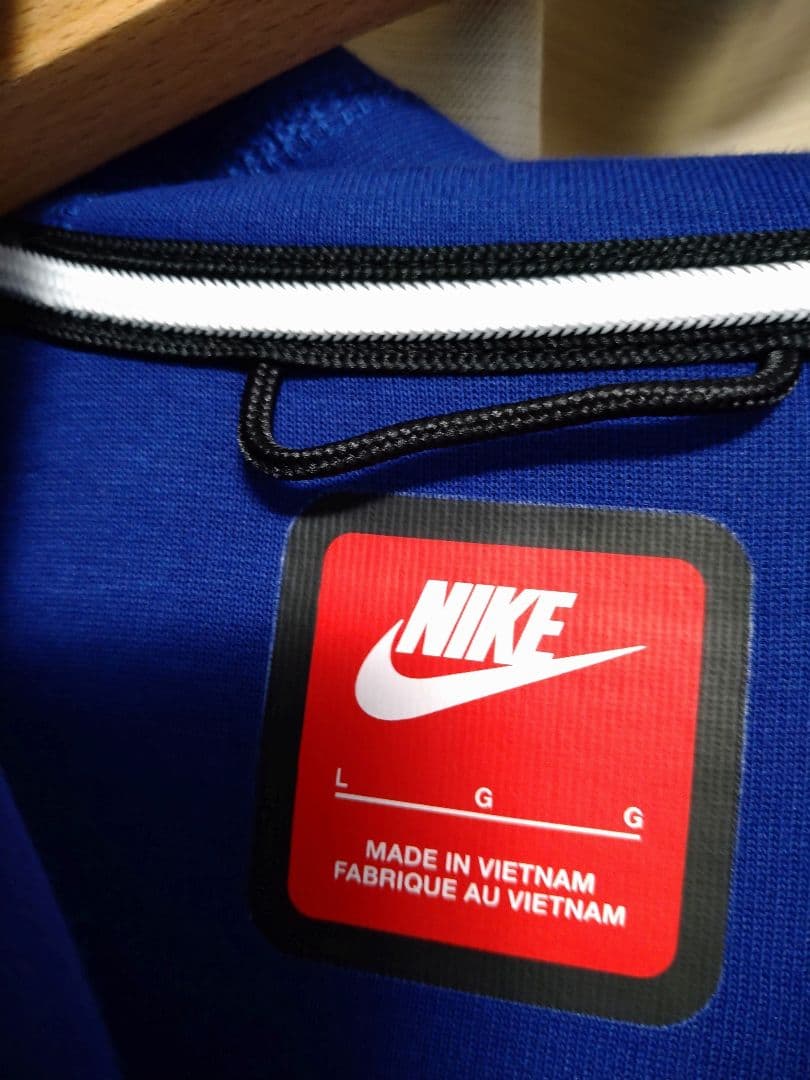 Nikeブラジル代表 テックフリース ウィンドランナー フーディL