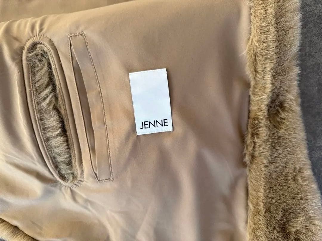 今期JENNE リッチボリュームファーケープ ベージュ