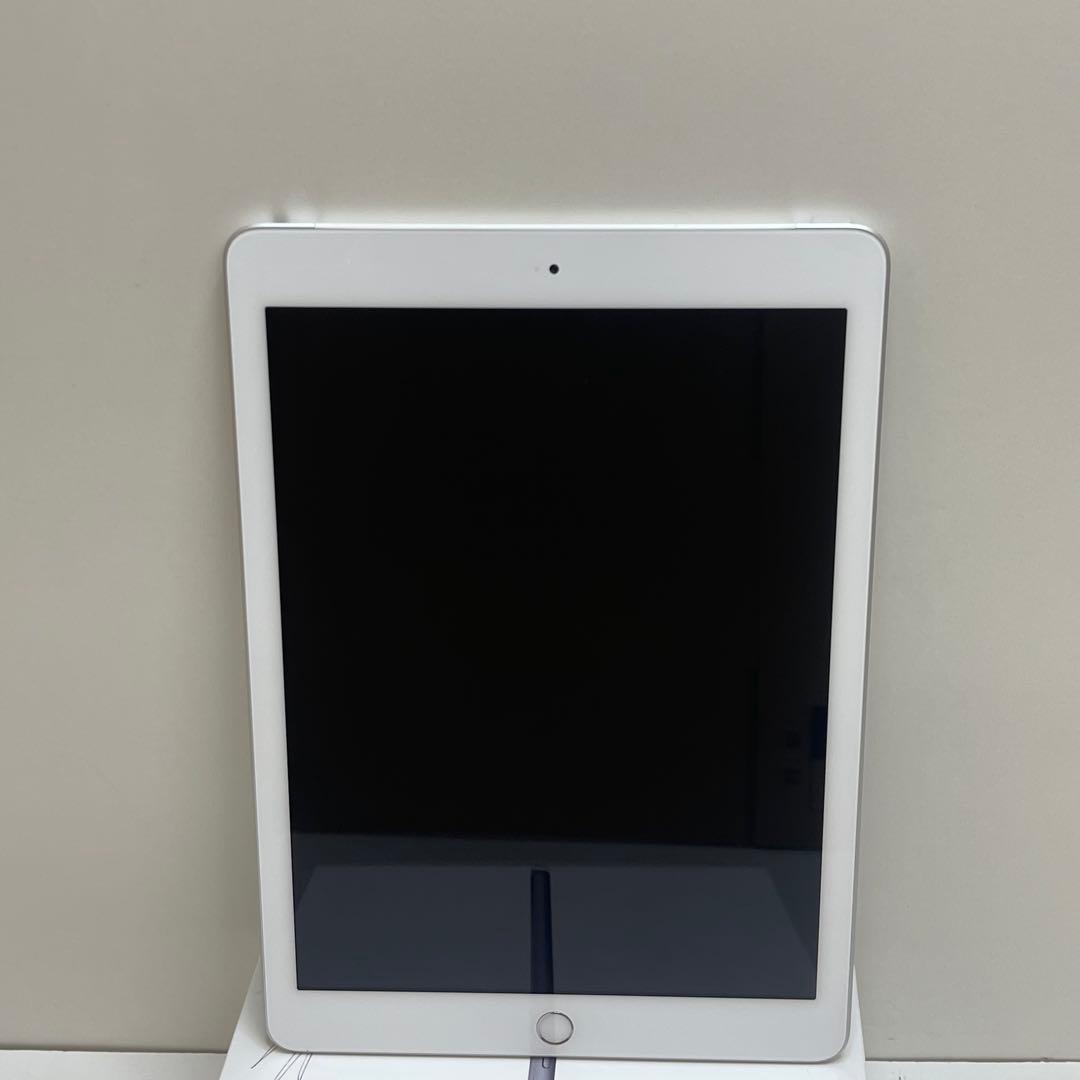 iPad 第6世代 128GB Wi-Fi + Cellular 94%