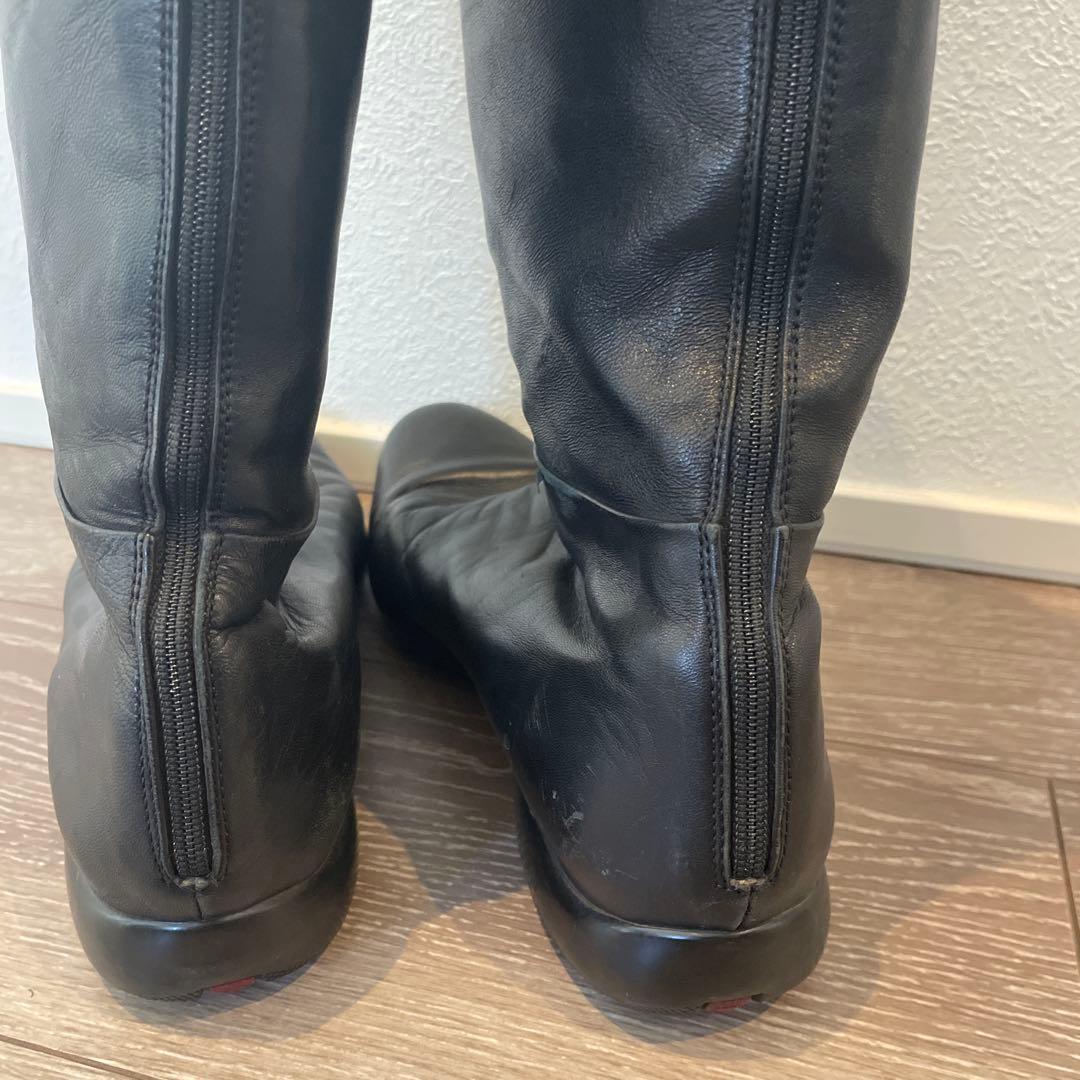 PRADA ブラックレザー ロングブーツ