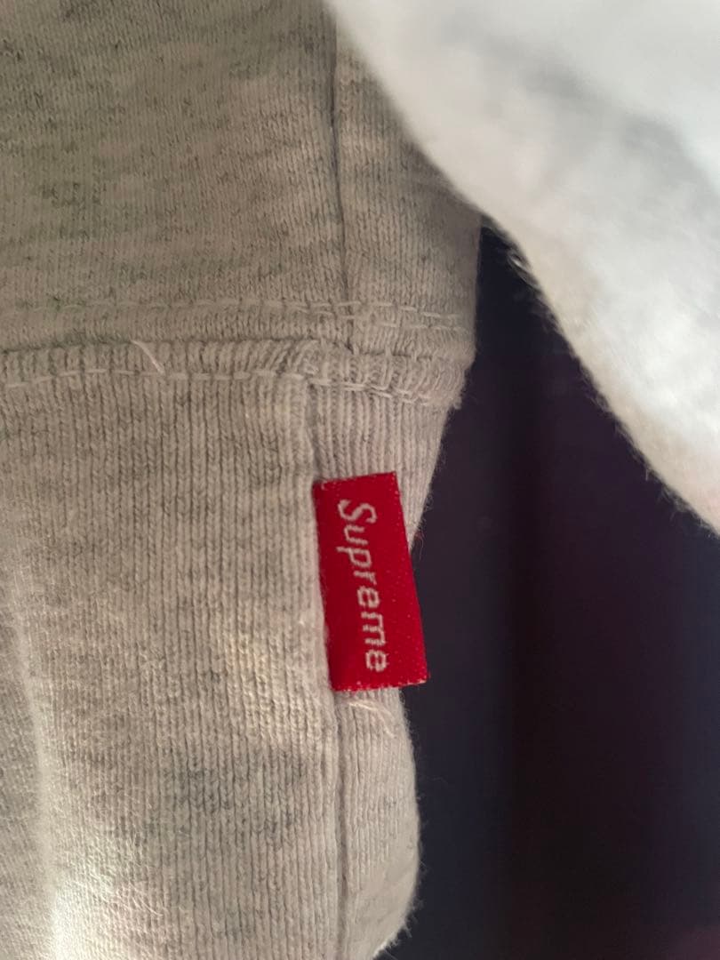 Supreme Futura Logo Crewneck スウェット