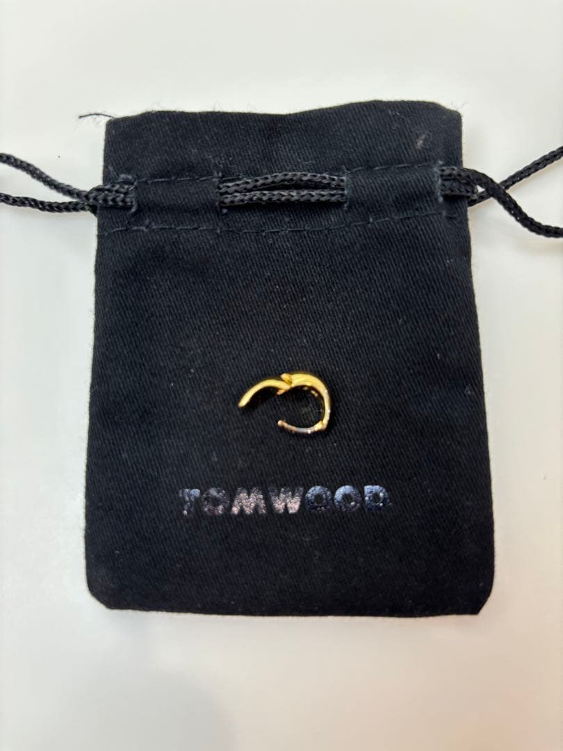 TOMWOOD ゴールド片耳用ピアス