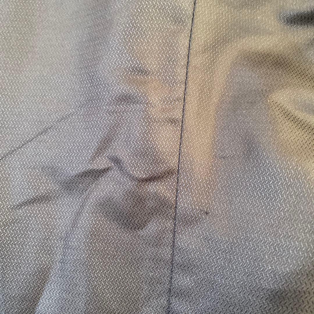 DESCENTEウィドブレーカー