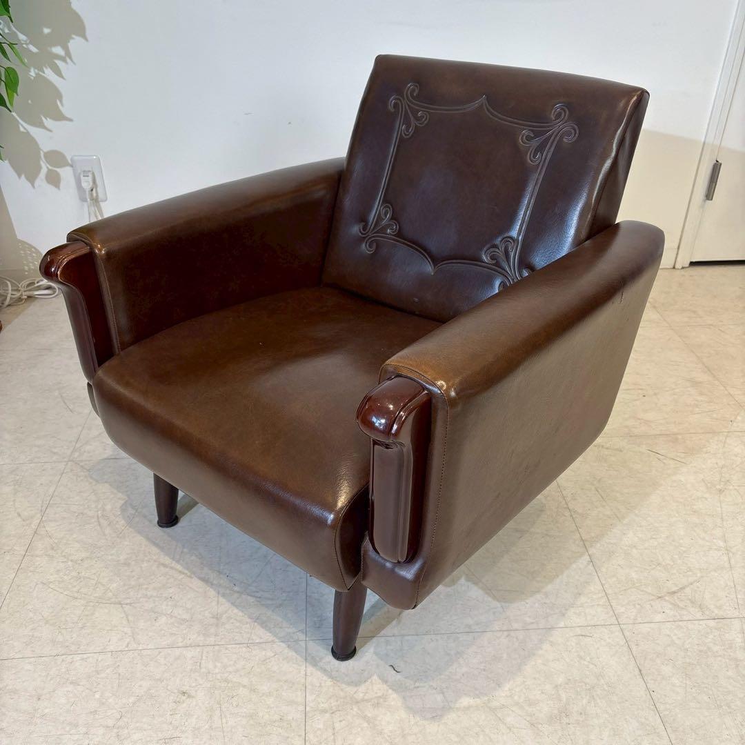 ヴィンテージ　レザー　1人掛けソファ アームチェア クラシック　喫茶店　レトロ