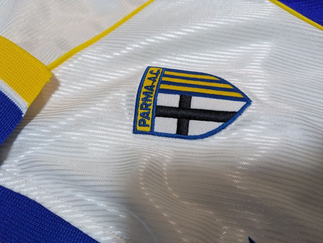 新品　プーマ　パルマ　 サッカージャージ ヨーロッパ　Sサイズ　パルマ　ユニ