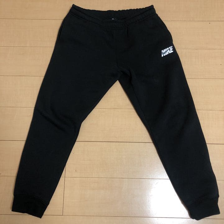 値下げ中　NIKEセットアップ　L (ブラック)