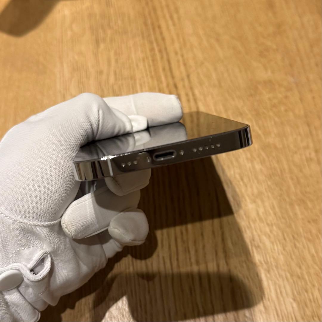 iPhone13Pro シルバー　256GB SIMフリー