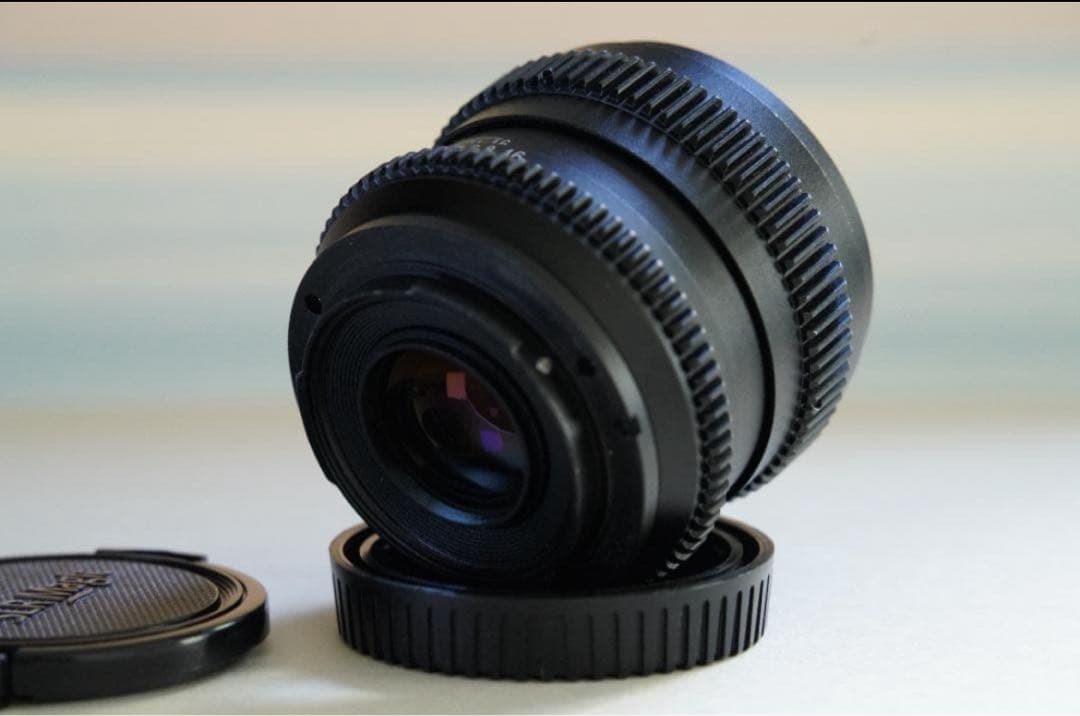 SLR Magic 50mm f/1.1 レンズ