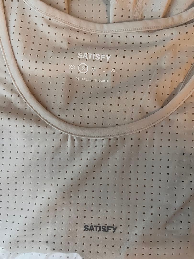 新品未使用 satisfy running singlet