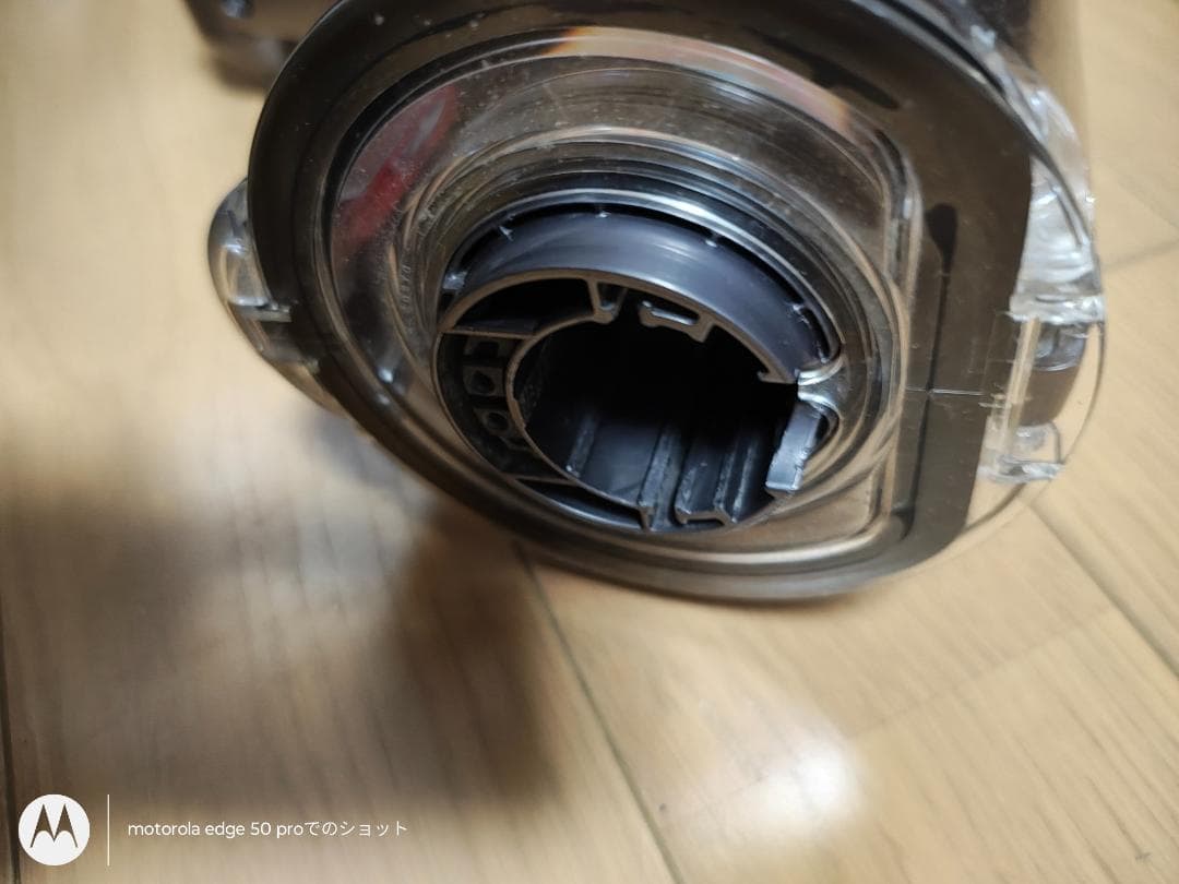 ダイソン★コードレス掃除機★V10本体★ＳV12★バッテリー新品と大差なし★8