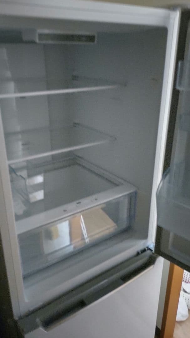 急ぐので安価　使用1年 REFAGE 冷蔵庫 YRZ-F28K 283L