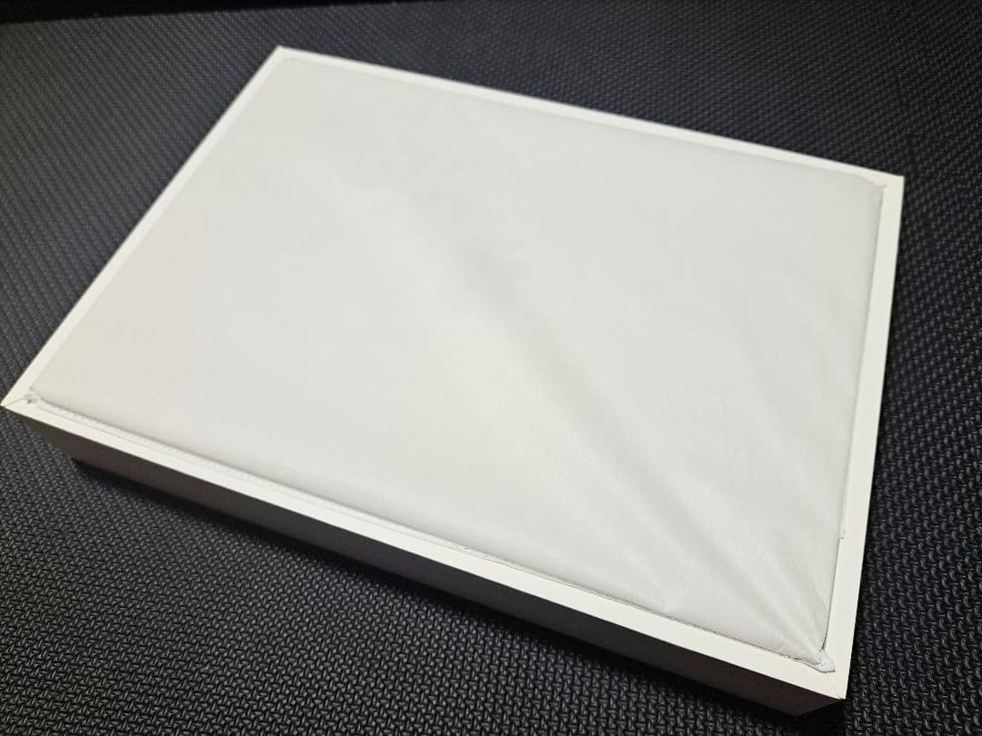 MacBook Air M2　スターライト メモリ16GB/SSD512GB