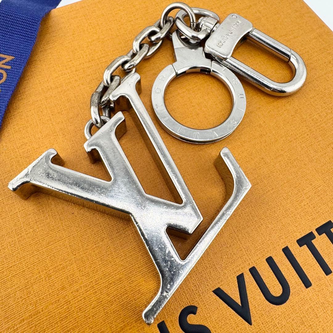 極美品 ルイヴィトン ポルトクレ イニシアル LVロゴ キーリング キーホルダー