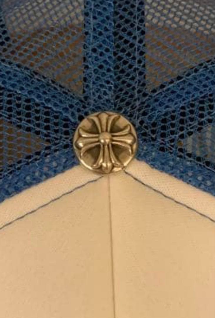 Chrome Hearts トラッカーキャップ 青/白