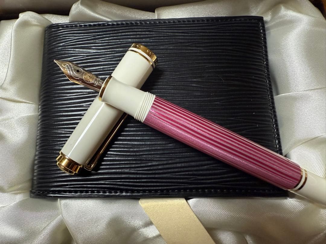 未使用　万年筆　ペリカン M600 ピンク　F