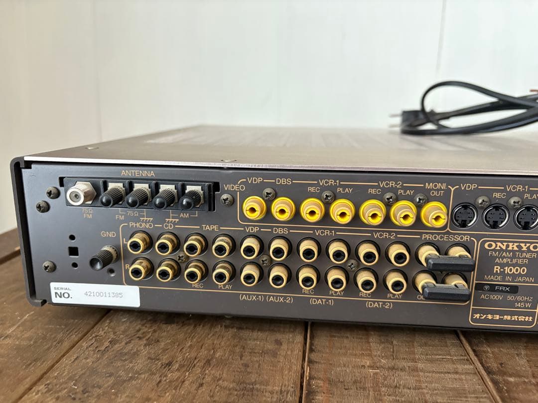 ONKYO R-1000 アンプ(リモコン付き)