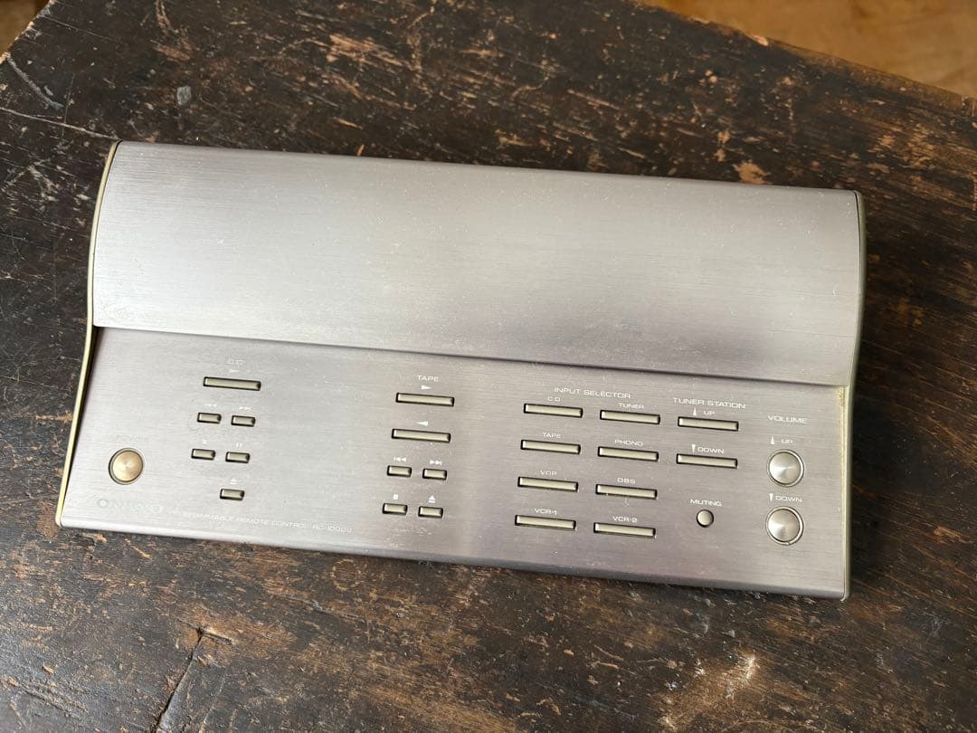 ONKYO R-1000 アンプ(リモコン付き)