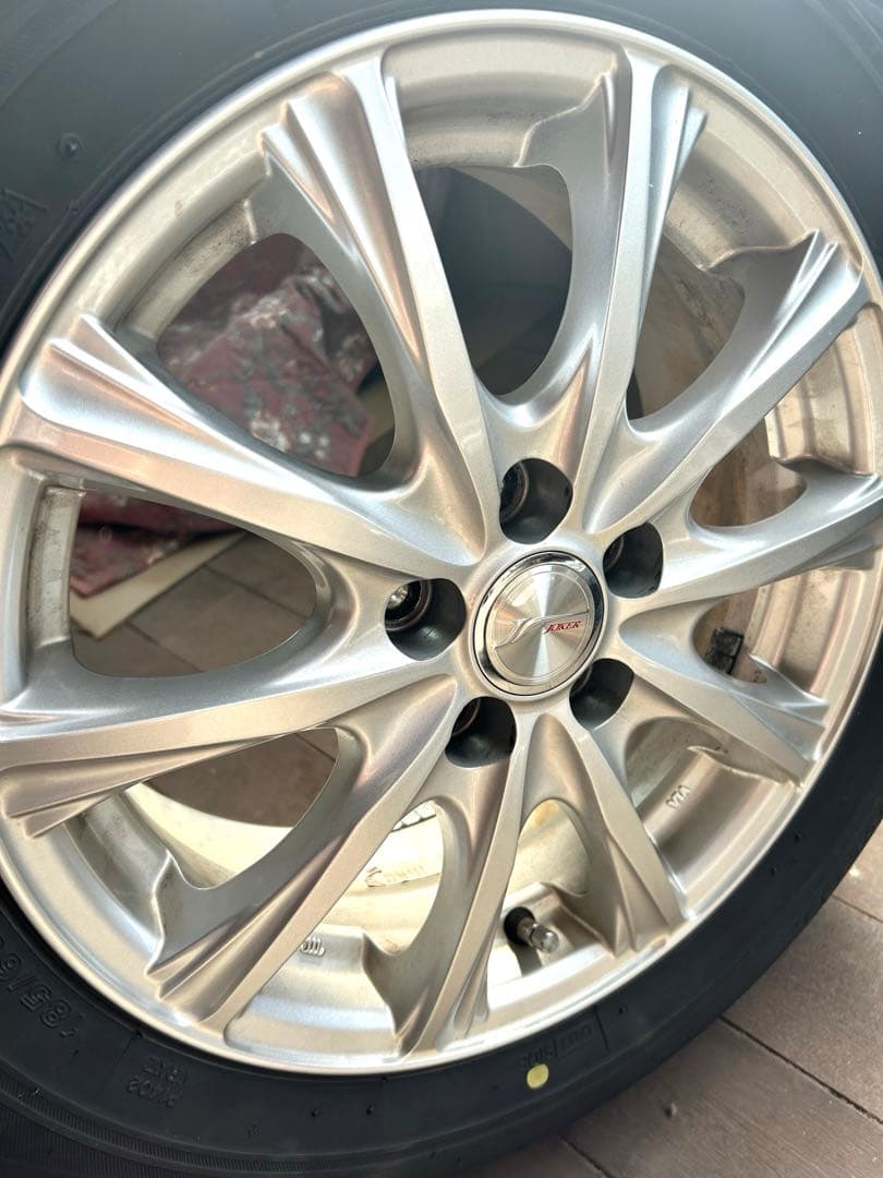 【美品】joker スタッドレス 185/60R15 PCD100 シエンタ