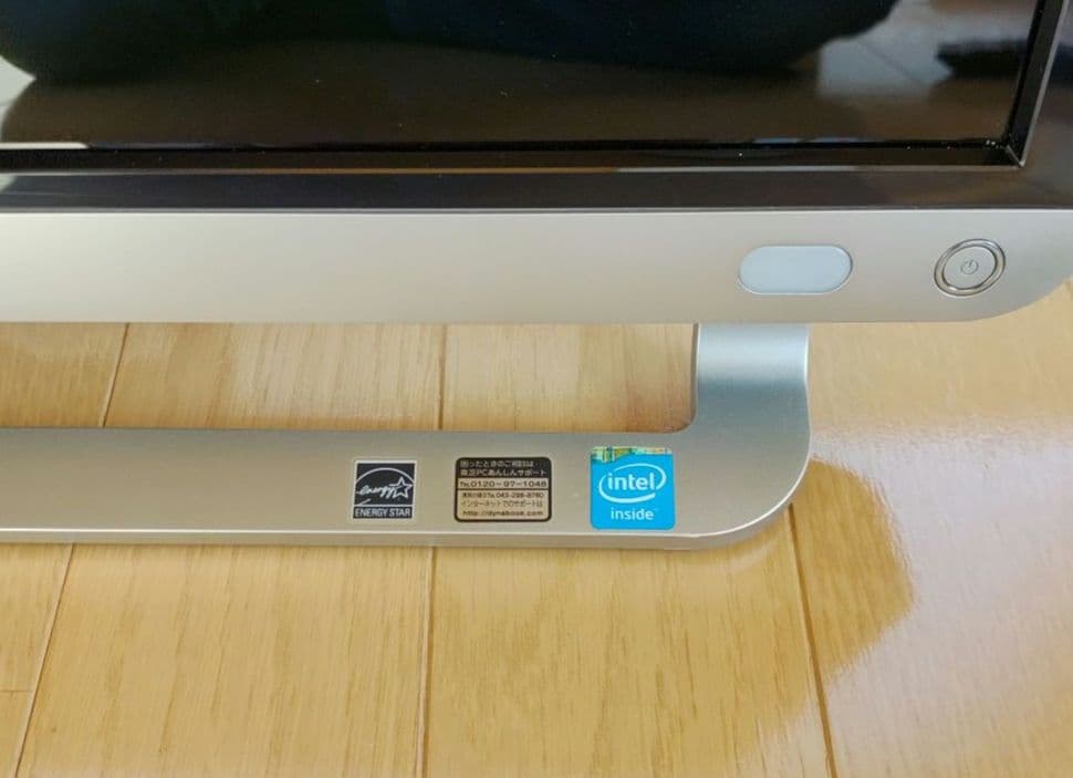 TOSHIBA 一体型　デスクトップPC Windows10