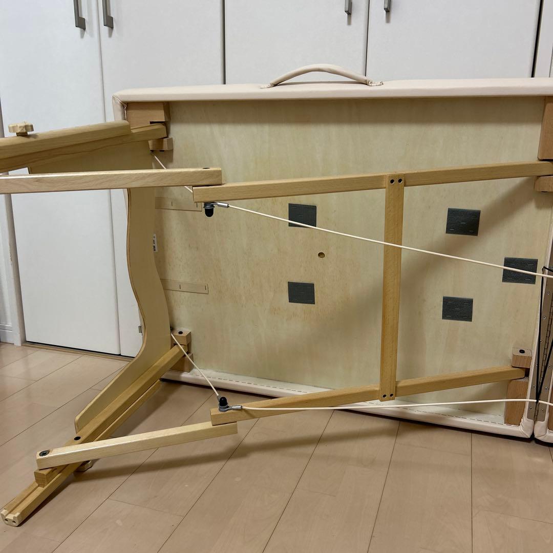 FONTANA Riviera 折りたたみマッサージベッド