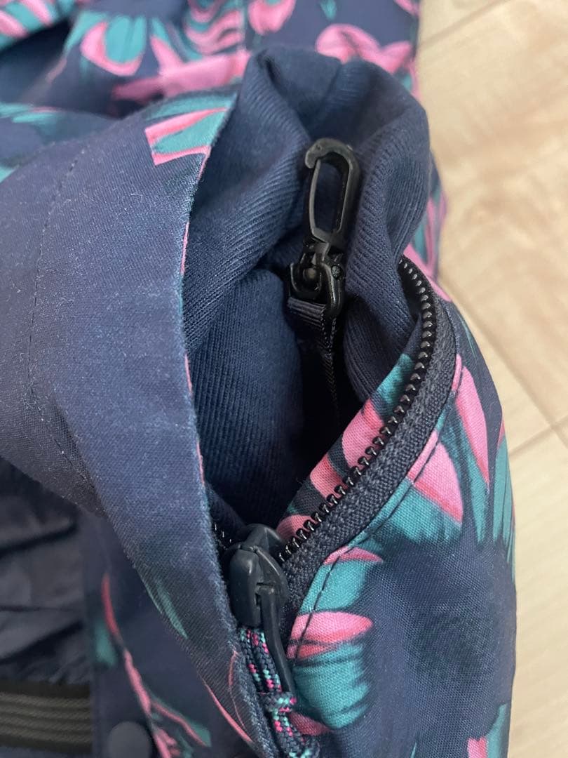 Burton スノーボード用 ネイビー花柄ジャケット